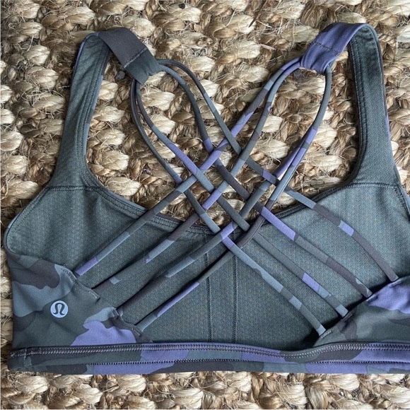 Lululemon Camo Bra - Picture 5 of 6